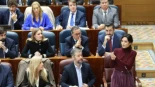 Ayuso defiende a Quirón en la Asamblea y lo llama "el mejor grupo sanitario de España"