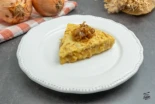 Tortilla de patatas con cebolla caramelizada. Receta casera