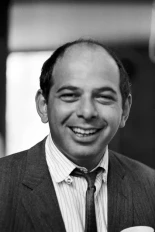 “Raparse, muscularse o ponerse pelo”: ¿por qué solo parecen existir tres caminos posibles para un hombre calvo?