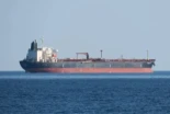 Un buque de la Armada estadounidense impide que un petrolero ruso llegue a Venezuela [ING]