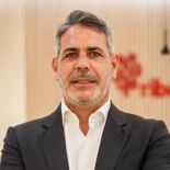 Tribuna: “Tener que atender a los pacientes es el principal obstáculo de nuestro hospital para obtener beneficios”, por el CEO de Ribera Salud