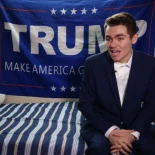 Nick Fuentes podcaster misógino admite que nunca se ha acostado con una mujer (eng)