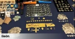 Recuperan en León una corona visigoda de oro del siglo VI y miles de piezas saqueadas con detectores en yacimientos