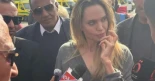 Angelina Jolie apoya a los palestinos con una gira humanitaria en el cruce de Rafah (árabe)