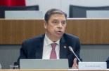 El ministro de Agricultura, Luis Planas, ve el acuerdo UE-Mercosur como una "gran oportunidad" y no como una "amenaza" para el sector agroalimentario