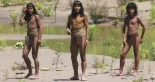 Increíble video, una primicia mundial, muestra a una tribu amazónica no contactada emergiendo de la selva