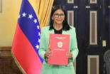 Cómo la nueva presidenta de Venezuela nos salvará de la locura de Trump