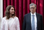 Bill Gates dice que se 'arrepiente' de conocer a Epstein mientras su exesposa alude a la 'suciedad' en el matrimonio (ING)