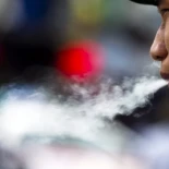 Vendehúmos, en una palabra y con tilde