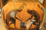 Pente grammai, el juego griego de cinco líneas que practican Áyax y Aquiles en las pinturas cerámicas