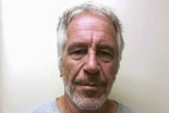 Forense que realizó la autopsia de Epstein revela por qué tardó en dictaminar suicidio
