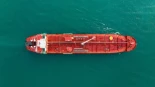 Las interrupciones del transporte marítimo en Ormuz aumentan los riesgos para la energía, los fertilizantes y las economías vulnerables. [ENG]