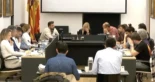 La sarcástica respuesta de MÉS a la propuesta de Vox de poner la bandera española en el edificio de la policía local [CAT]
