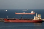 Irán afirma que muchos barcos pueden atravesar el estrecho de Ormuz si coordinan paso con su Armada