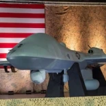 Niña logra vivir y funcionar normalmente después de que le extirpan la mitad del cerebro (2002) [Hemeroteca] [ENG]