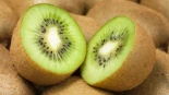 ¿Por qué el kiwi verde, y no el amarillo, es la única fruta que ha obtenido el permiso europeo para presumir de salud intestinal?