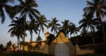 Los residentes ricos de Palm Beach se enfurecen cuando Trump desvía los vuelos sobre sus casas
