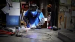 Trump prometió un auge de la industria manufacturera, pero los empleos en las fábricas siguen disminuyendo (ENG)