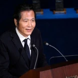 "La paradoja del mundo capitalista occidental es que nos autoexplotamos y le llamamos superación personal"