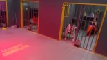 Acusaciones de tenencia de cocaína, de agresión y de estafa: la policía acaba en la puerta de 'La cárcel de Los Gemelos'