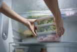 Nutricionistas alertan de que comprar comida saludable y dejar que se pudra en la nevera por falta de tiempo para cocinarla no es eficaz para reducir el colesterol