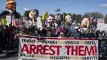 Monstruos de cartón: política y exorcismo en las protestas contra Donald Trump