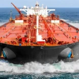 Estados Unidos permitirá que un petrolero ruso llegue a Cuba, rompiendo el bloqueo (ING)