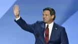 DeSantis firma un proyecto de ley para renombrar el aeropuerto de Palm Beach en honor a Donald J. Trump
