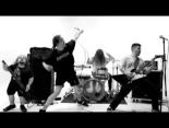Yosemite In Black - Cold Shoulder