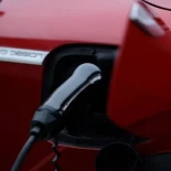 Francia acelerará la electrificación de sectores clave con el aumento de los ingresos fiscales por la subida de los combustibles fósiles (FR)