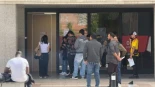 Colapso en la única oficina de Madrid que expide un certificado clave para la regularización de migrantes