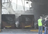 Un devastador incendio arrasa las cocheras de los autobuses urbanos de Burgos y calcina la mitad de la flota