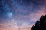 Cuándo y dónde ver la primera lluvia de estrellas de la primavera