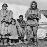 La vida de los inuit en el gélido norte de Canadá, capturada en raras fotografías de principios del siglo XX (ENG)