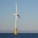 El primer aerogenerador flotante en mar abierto empieza a girar