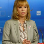 Leire Pajín: "Hasta ahora se tenía a los empresarios "condenados" a despedir"