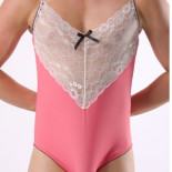 3 curiosas prendas para hombres que no dejan nada a la imaginación