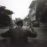 Hazle una foto a alguien que esté haciendo algo bueno