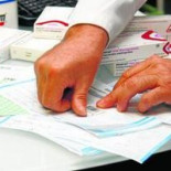 Andalucía también: el SAS comunica a las farmacias que no puede pagar sus facturas