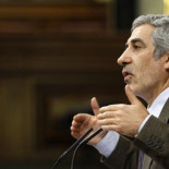 IU pide la retirada, "sin medias tintas", de la obra de la RAH