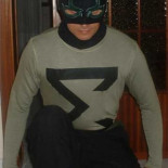 "Superhéroe" de carne y hueso patrulla las calles de Nápoles