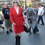 La 'Espe indignada' se pasea por Sol