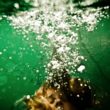 Desnudos bajo el agua [FRA]