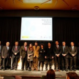 El Gobierno homenajea a científicos que despide o deja sin dinero