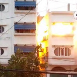 Les comunicamos que su casa será destruida en breves instantes