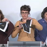 Detenidos dos miembros de la CUP que viajaban a Madrid para apoyar a los arrestados por quemar fotos del Rey