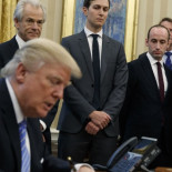 Por mucho que vivas nunca verás una foto de 7 mujeres diciendo a los hombres deben hacer con su aparato reproductor