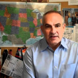 El director y una periodista de El País, imputados por un delito de injurias, calumnias y uso de documento falso