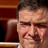 Pedro Sánchez se derrumba y reconoce que es un actor