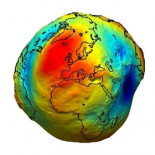 ¿Cuál es la causa de la gran abolladura que la Tierra tiene en el Índico?
